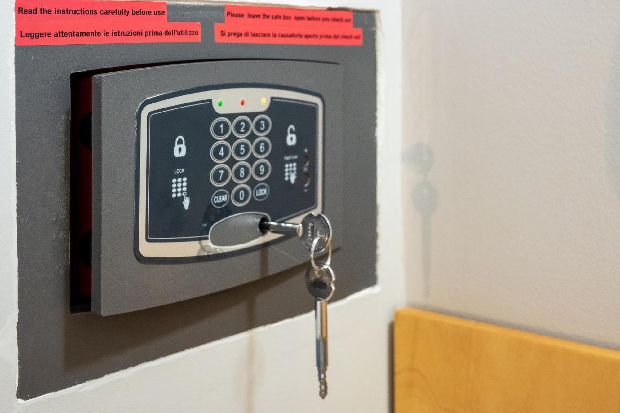 Ciccio Rooms And Breakfast - Self Check-In Palermo Zewnętrze zdjęcie