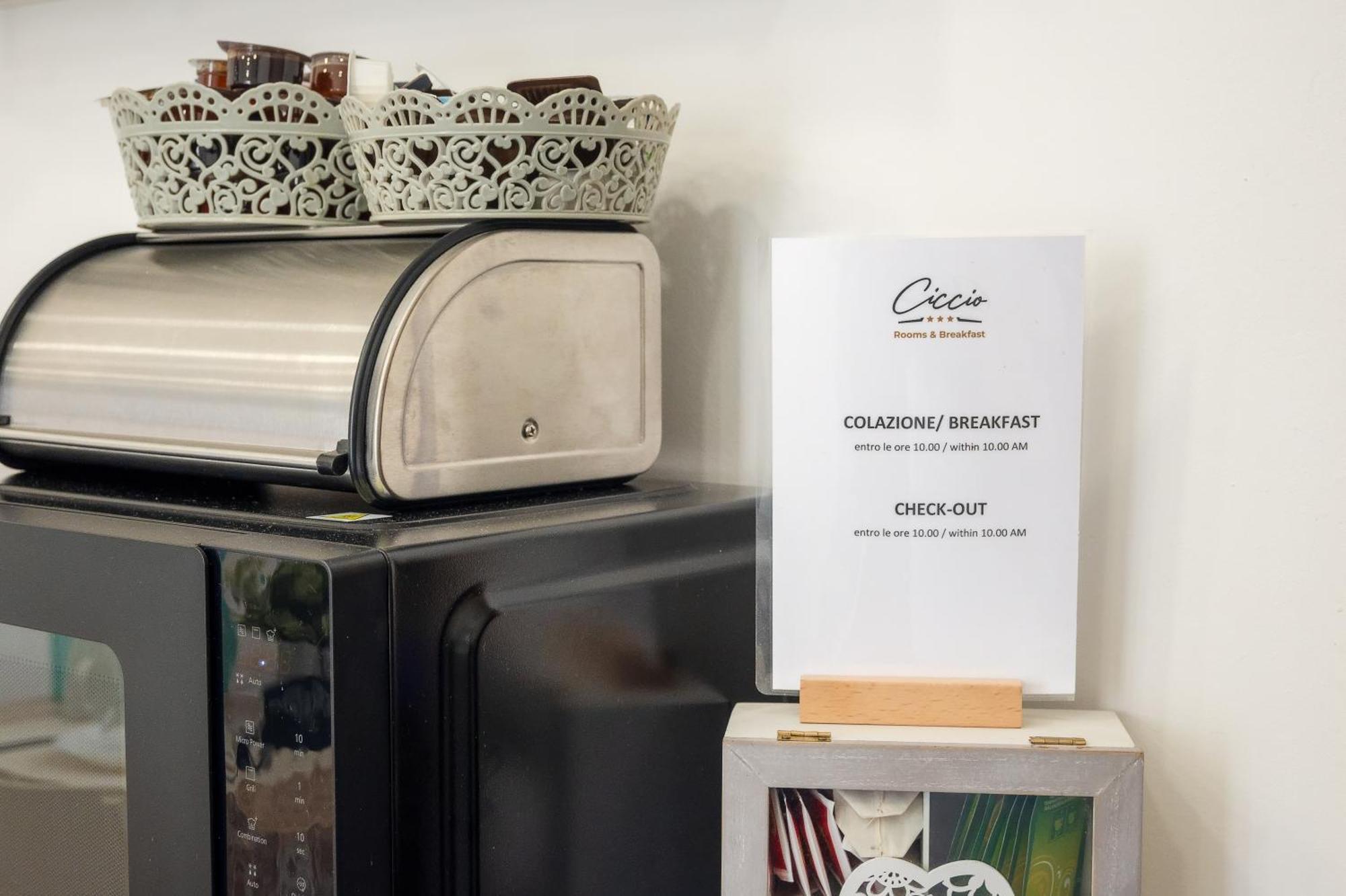 Ciccio Rooms And Breakfast - Self Check-In Palermo Zewnętrze zdjęcie